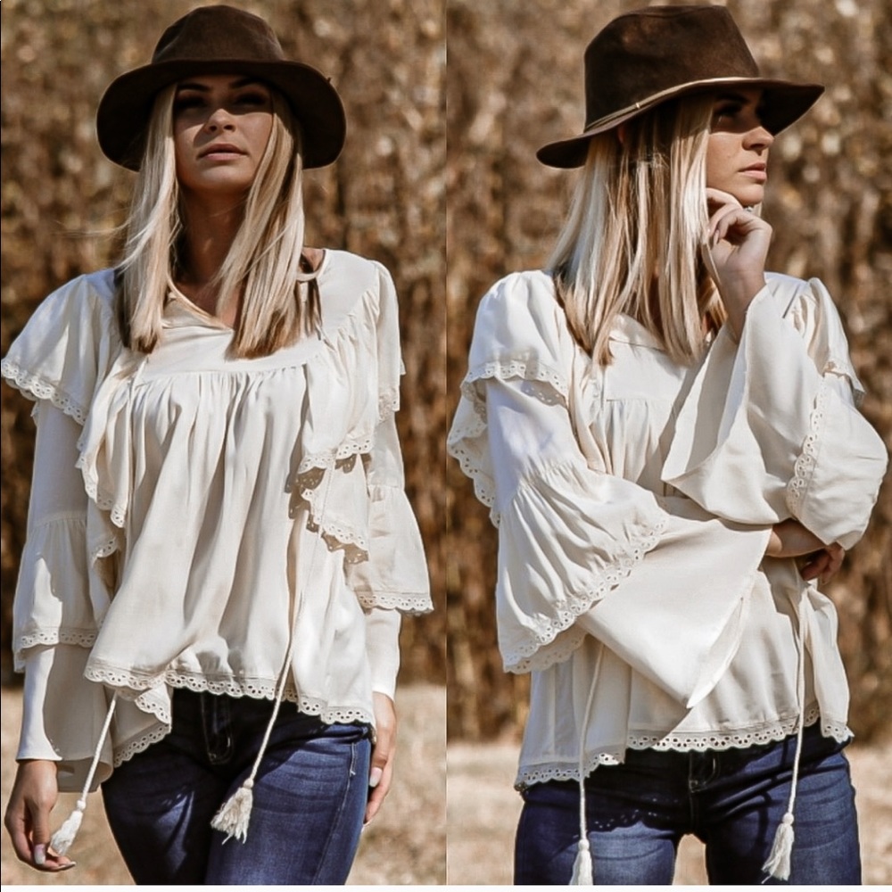1 LEFT! Eyelet Boho Chic Top In Cream-Small - Picture 3 of 6